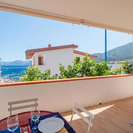 Rita's House Апартаменты Кала-Гононе